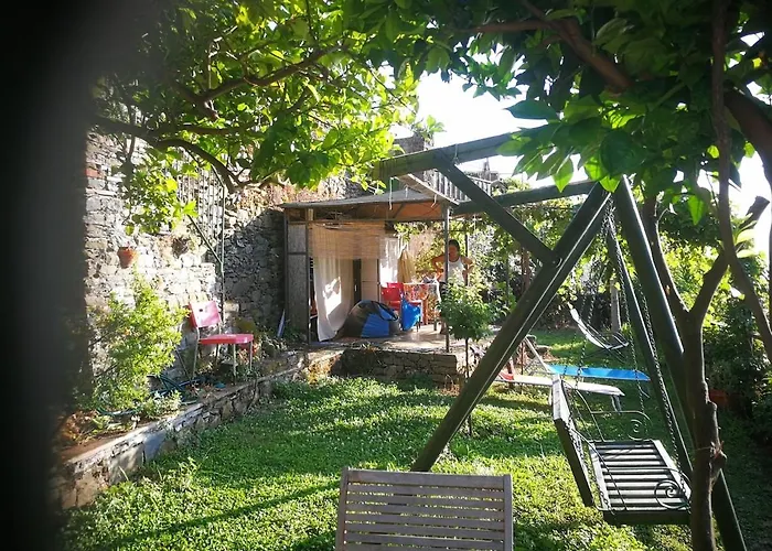 Tra Collina E Mare *